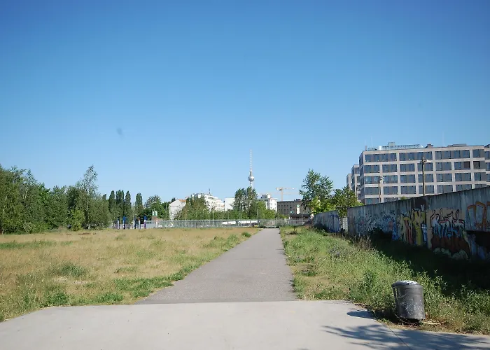 East Side 아파트 *