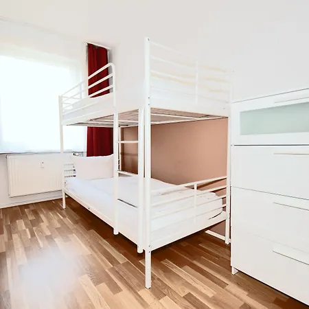 East Side Apartment *
