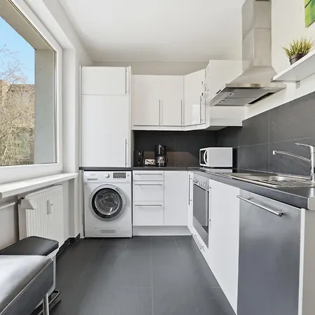 East Side Apartment *